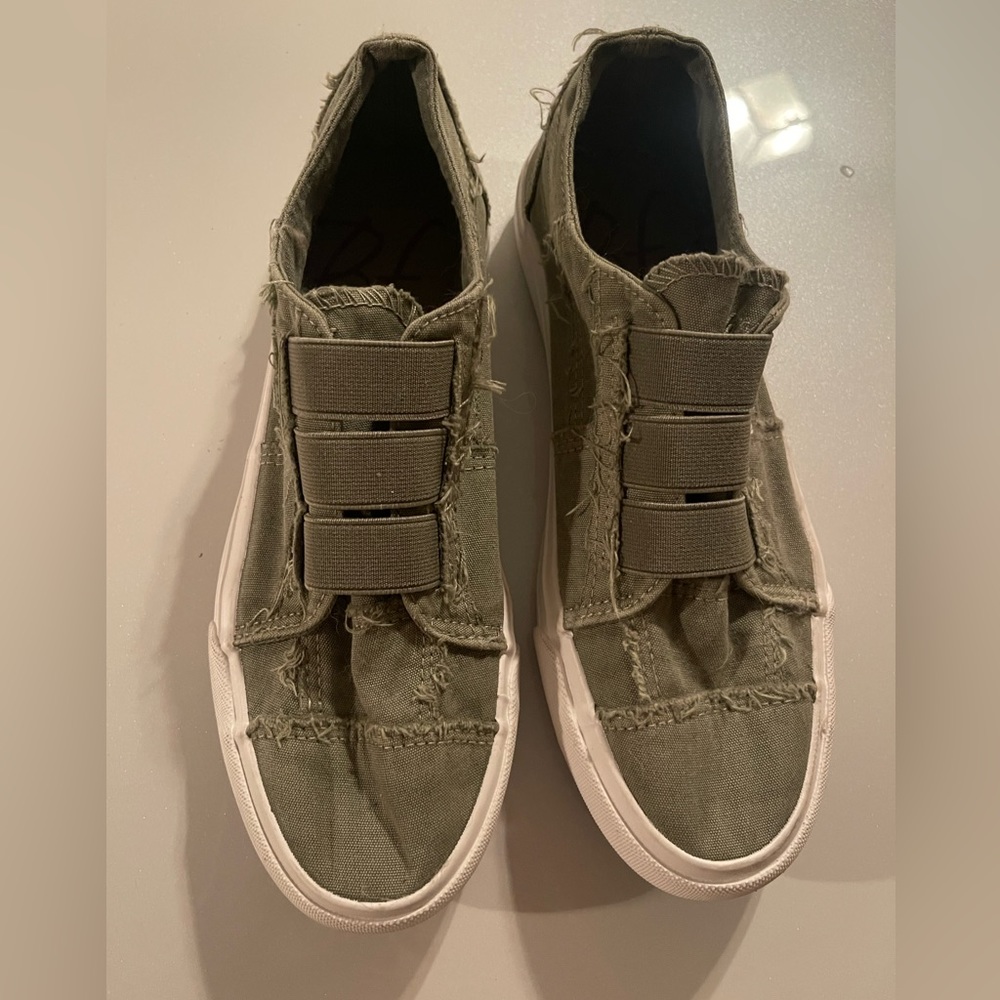 Blowfish shoes